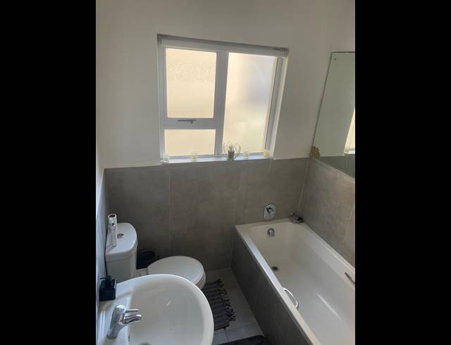 2 BEDROOM APARTMENT TO LET IN MANOR ESTATES